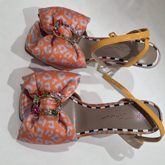 Betsey Johnson Size 6 Orange Patterned Bow Slingback Heels with Gem Accent - Picture 3 of 6